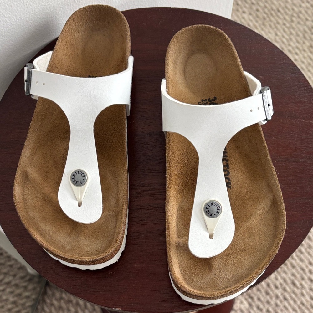 Birkenstock Gizeh White Leather Thong sandals with buckle